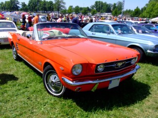 Ford_Mustang_Cabrio_1966