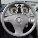 pontiac_solstice_instrument_panel
